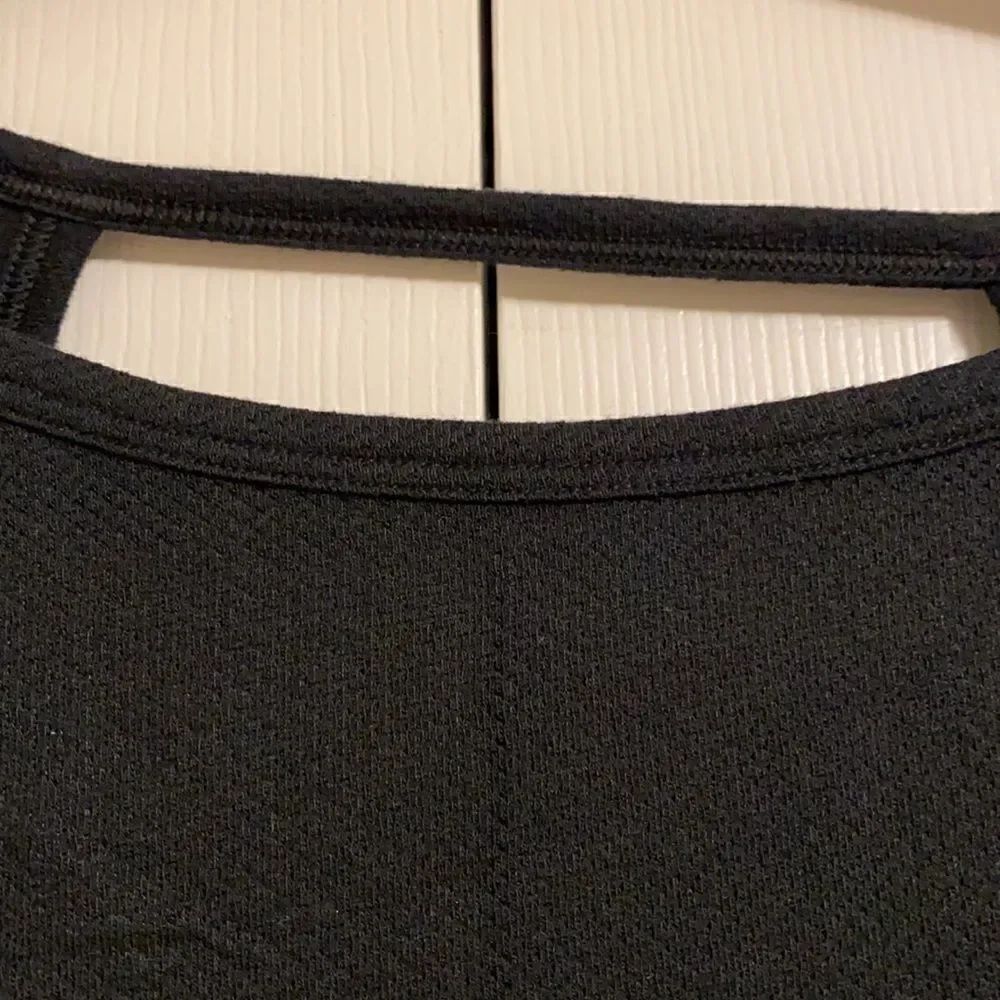 Nancy Rose Performance Black Mesh Open Back Top - Picture 2 of 7